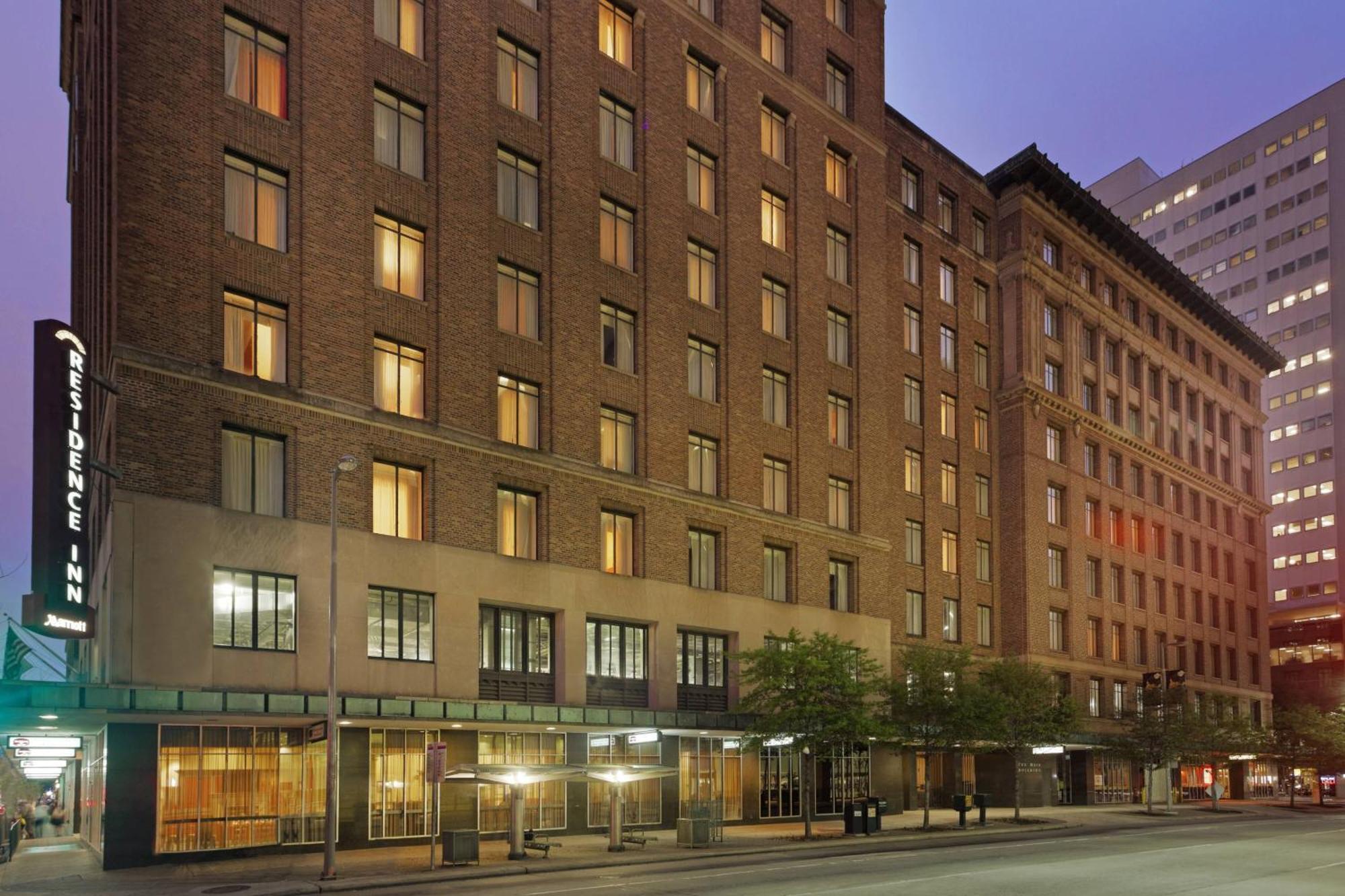 Residence Inn Houston Downtown/Convention Center Exterior photo